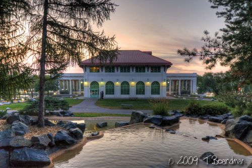 Como Lake side pavilion